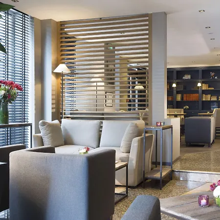 1er Lafayette Paris